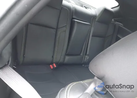 2023 Dodge Challenger R/T z USA, uszkodzony, nr VIN 2C3CDZBT8PH634440